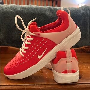 Nike Red and White Sneakers Breathable Low-Top Design SZ 9